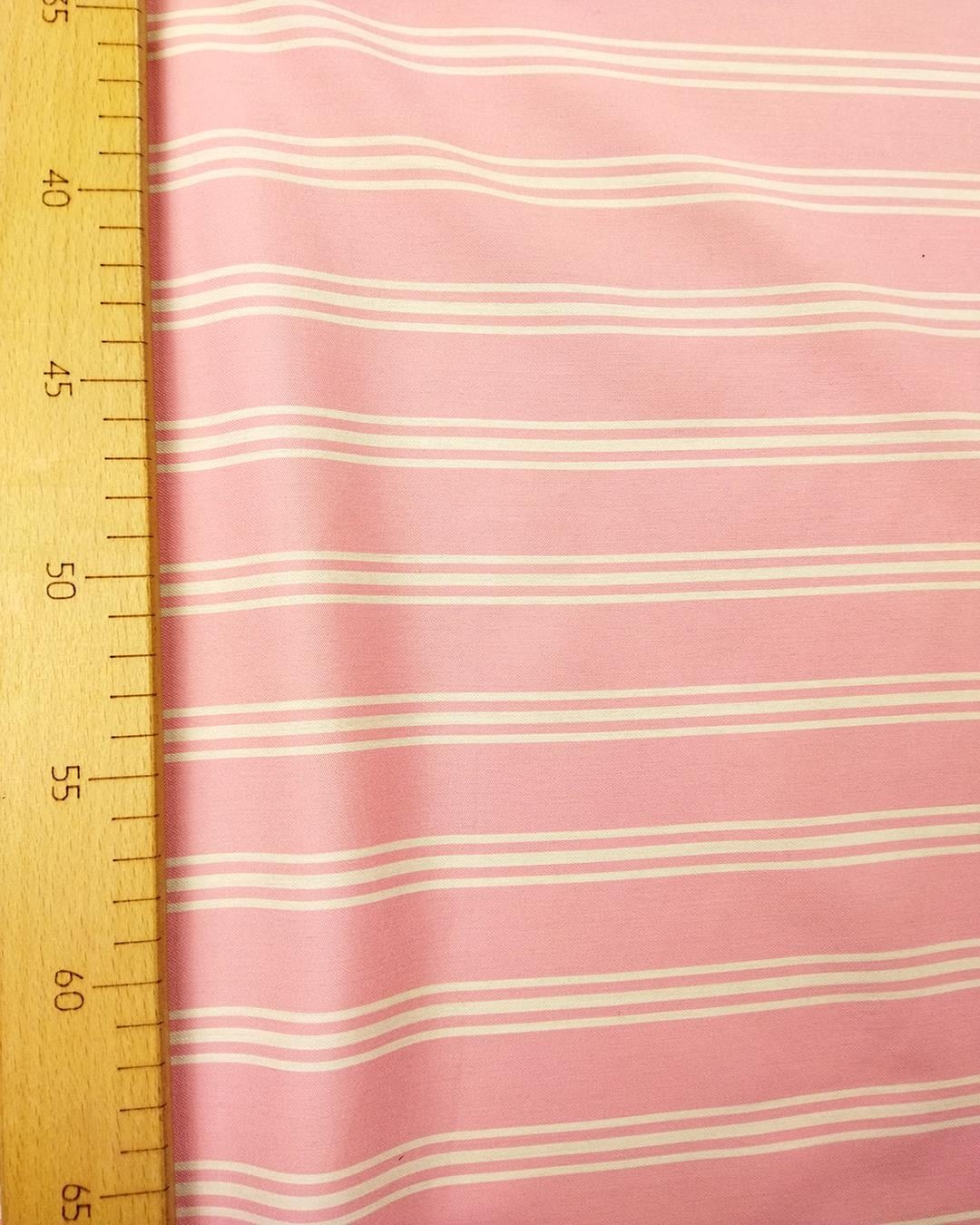 Poplin Benzeri Dokuma Pembe üzeri Beyaz Çizgili En: 150 cm
