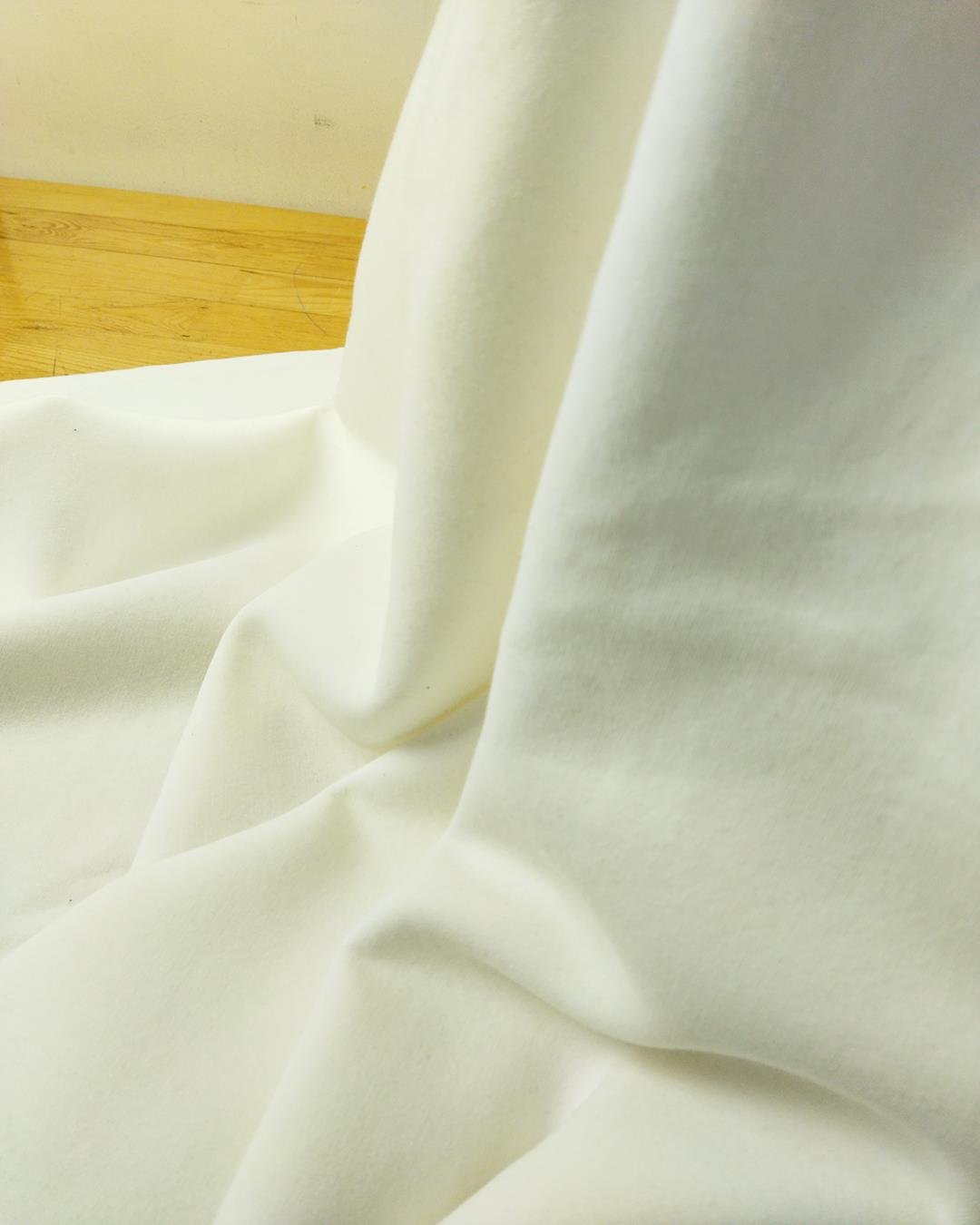 Şardonlu 3 iplik Krem Ekru Arası Renkte (En 180 cm x Boy 120 cm)