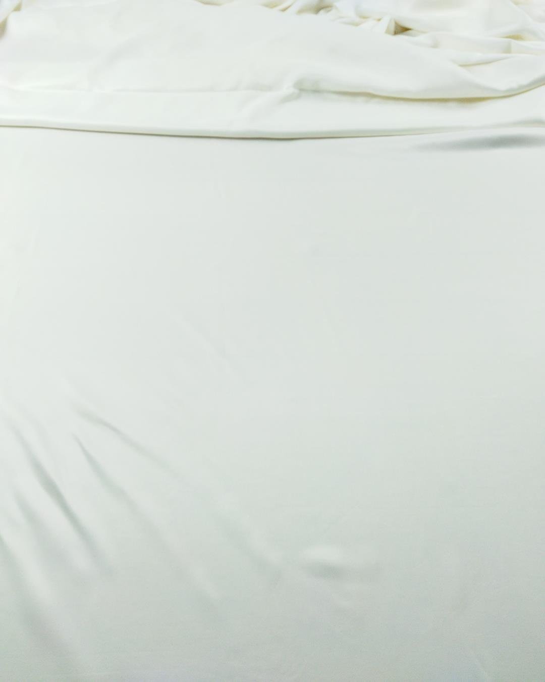 Saten Dökümlü  Beyaz Renk (En 150 cm x Boy 280 cm)