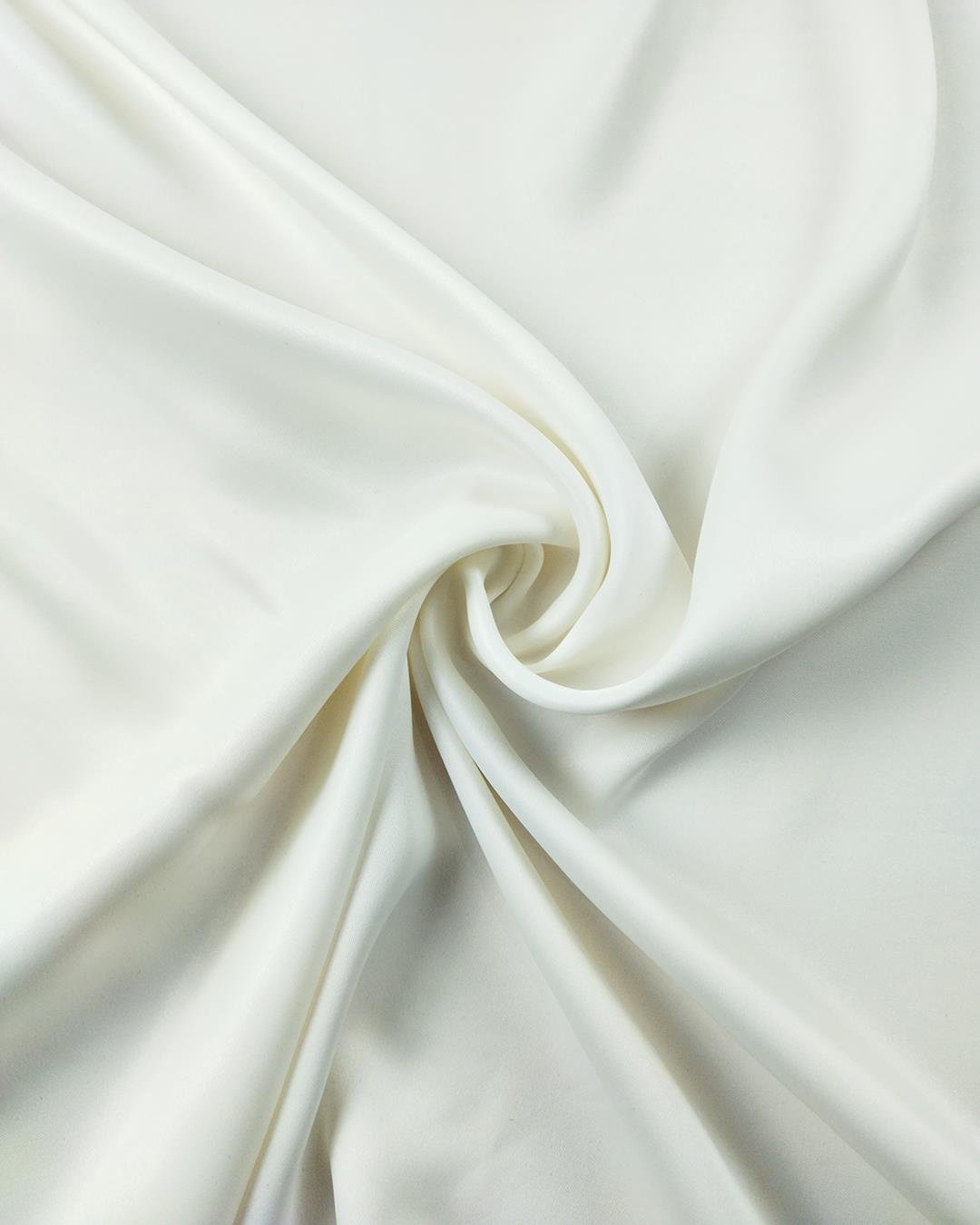 Saten Dökümlü  Beyaz Renk (En 150 cm x Boy 280 cm)