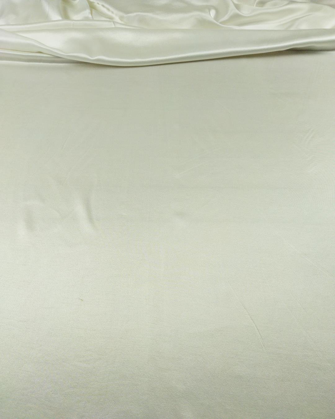 Saten Viskon Ekru Renkte (En 150 cm x Boy 290 cm)