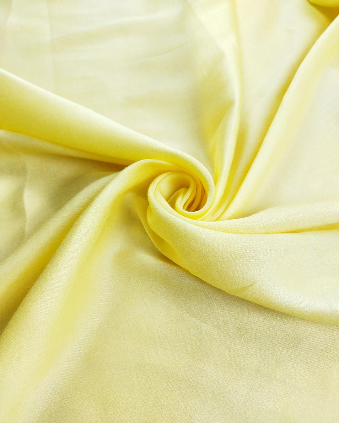 Saten Viskon Limon Sarısı Renkte (En 130 cm x Boy 230 cm)