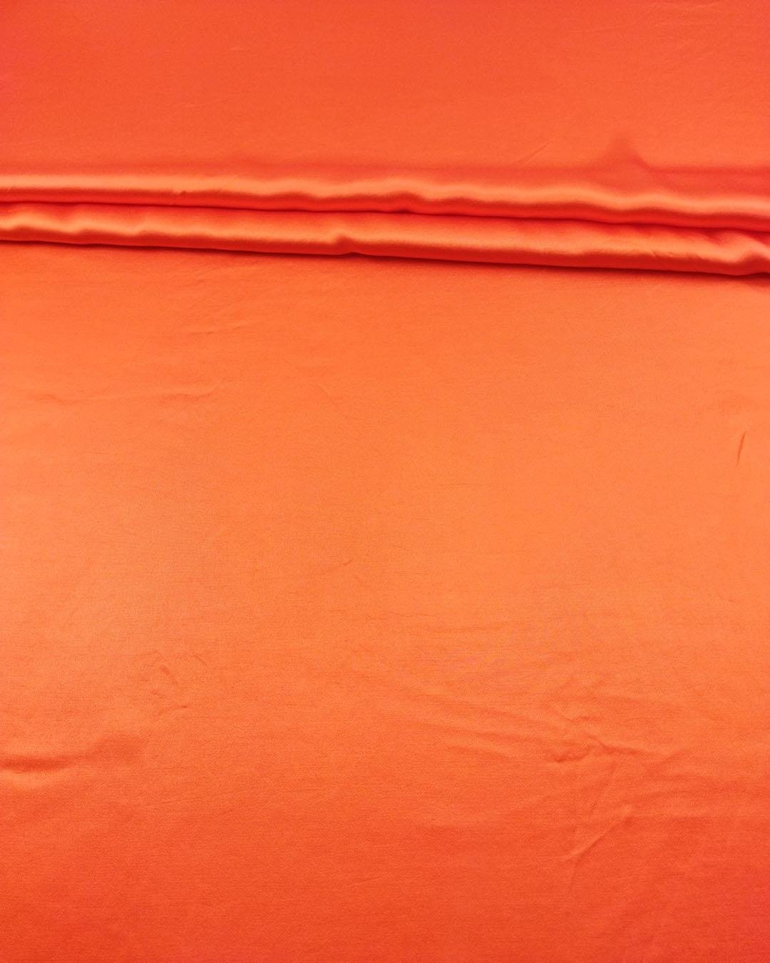 Saten Viskon Turuncu Renkte (En 150 cm x Boy 380 cm)