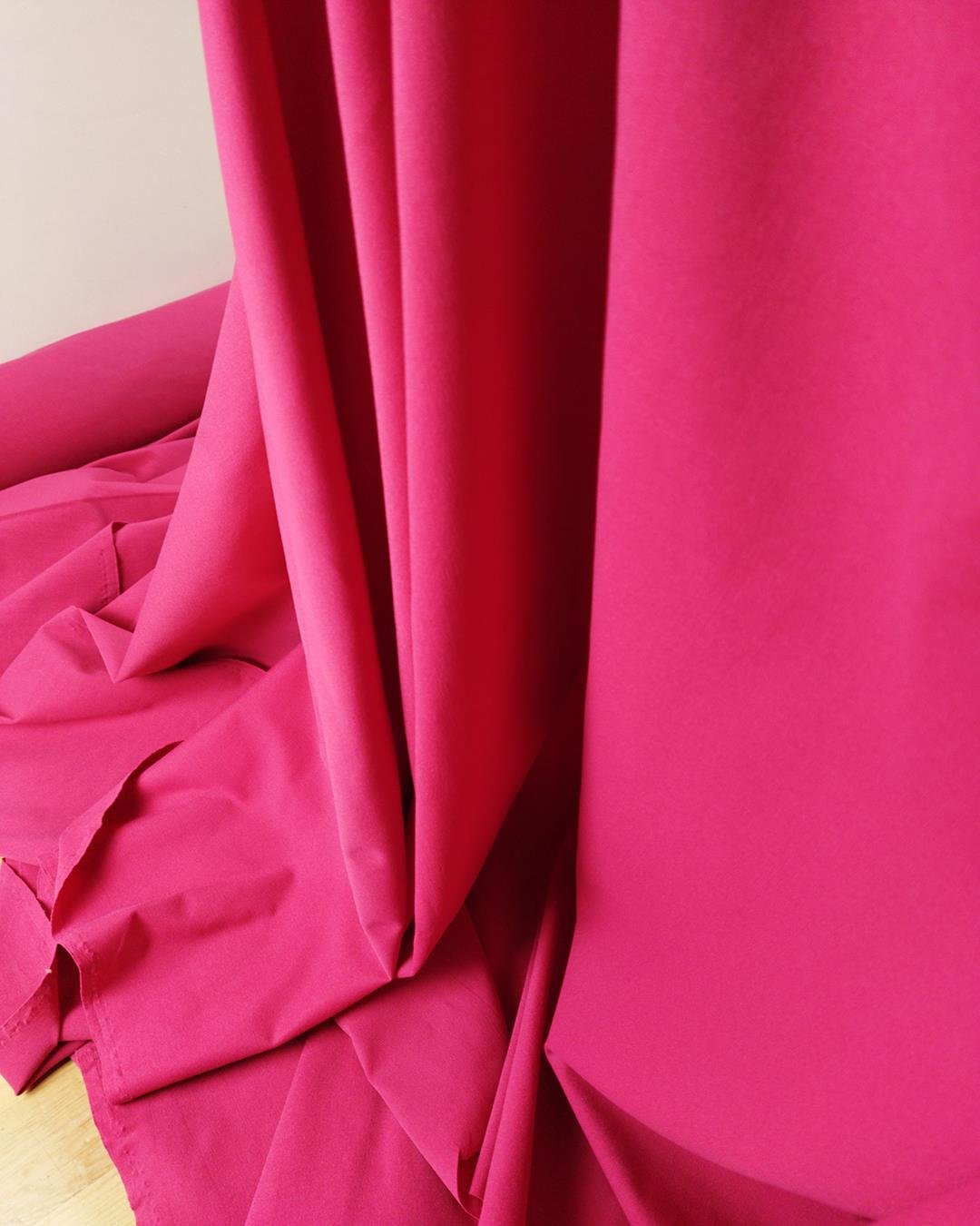 Şeker Pembe Renkte Jarse (En  150 cm x Boy  195 cm)