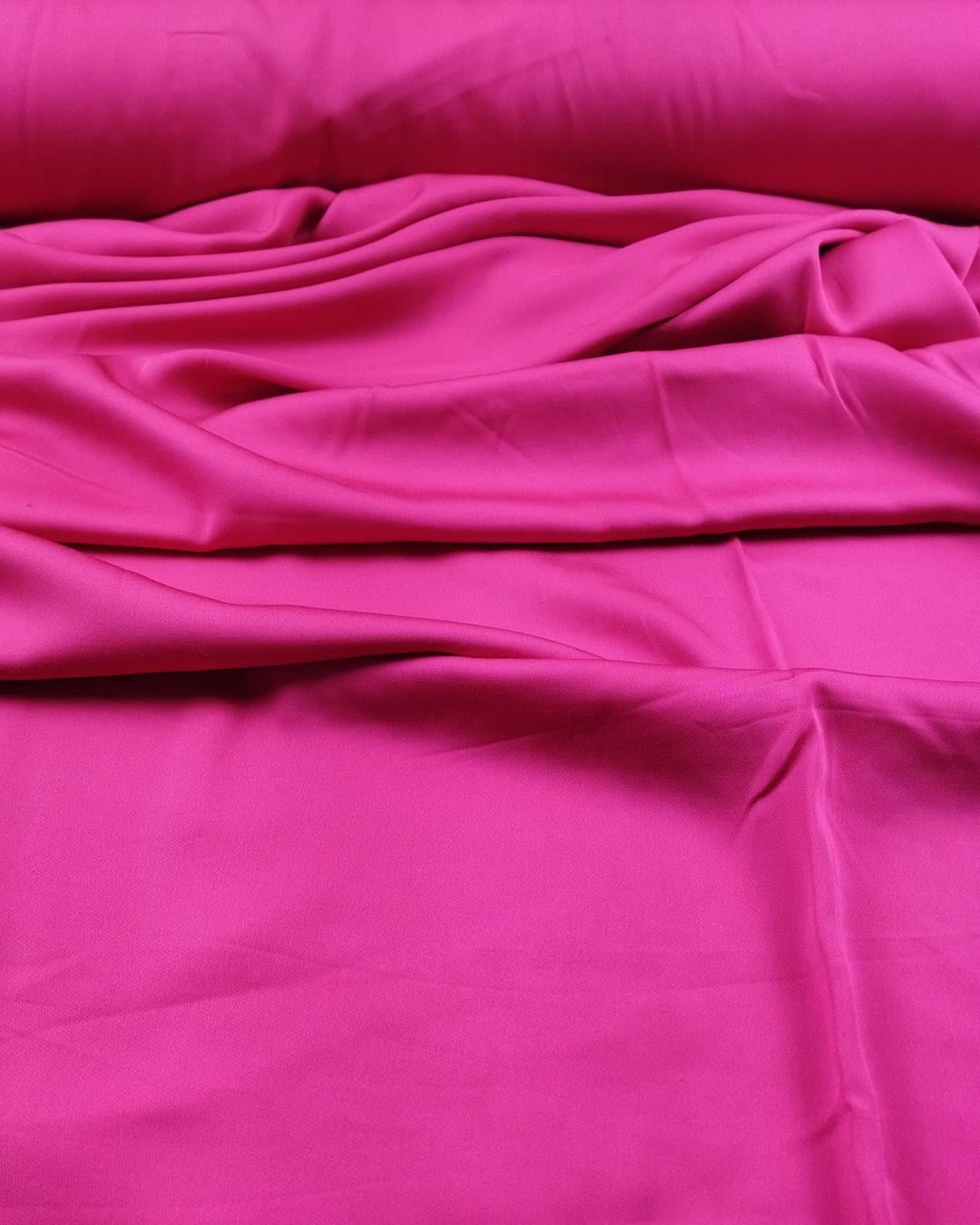 Şeker Pembe Renkte Pamuk Saten (En  125 cm x Boy  190 cm)