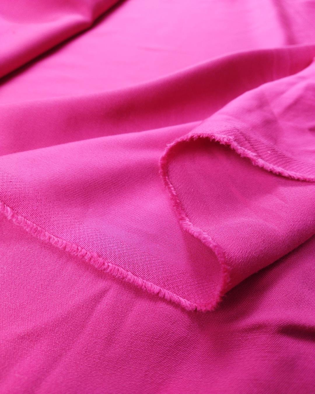 Şeker Pembe Renkte Pamuk Saten (En  125 cm x Boy  190 cm)