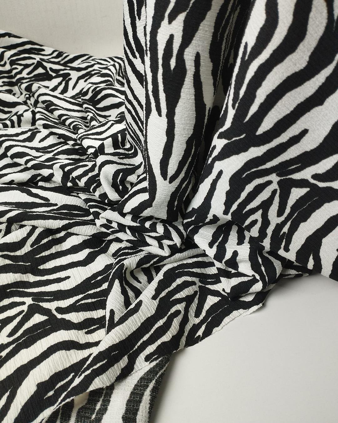 Siyah Beyaz Zebra Desen Bürümcüklü Jarse (En 160 cm x Boy 260 cm)