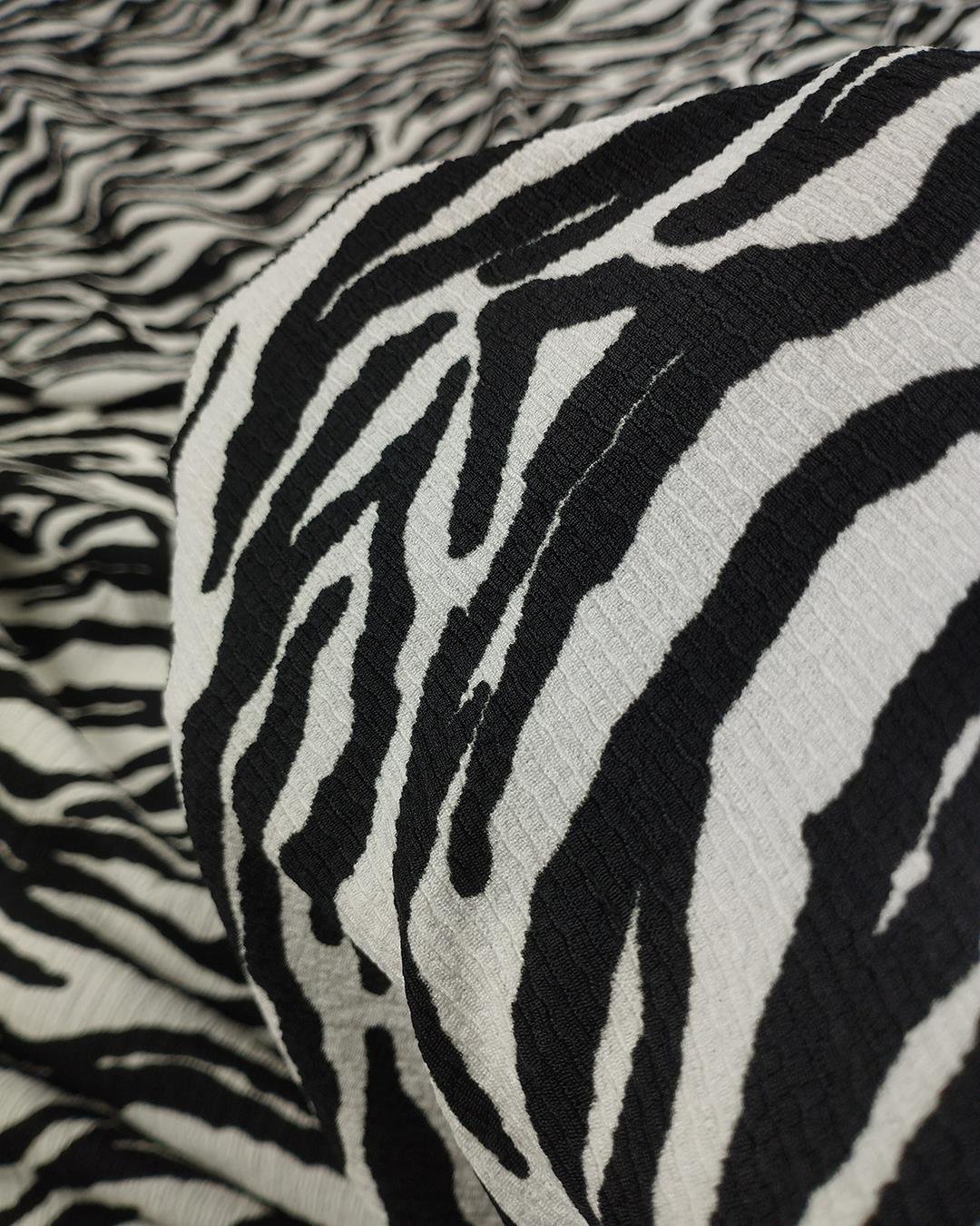 Siyah Beyaz Zebra Desen Bürümcüklü Jarse (En 160 cm x Boy 260 cm)
