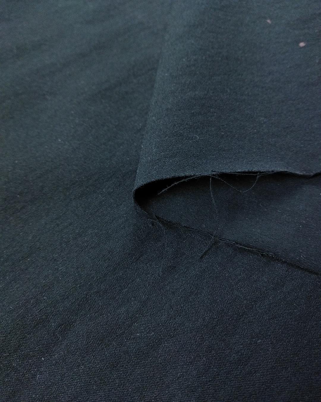Siyah Renkte Boyuna Esnek Gabardin (En 150 cm x Boy 150 cm)