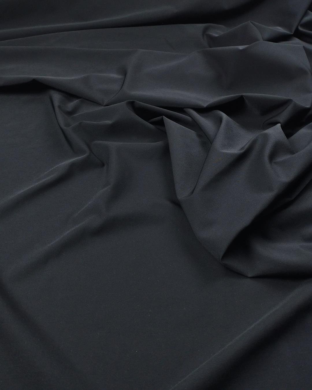 Siyah Renkte Esnek Paraşüt Benzeri Dokuma (En  135 cm x Boy  300 cm)
