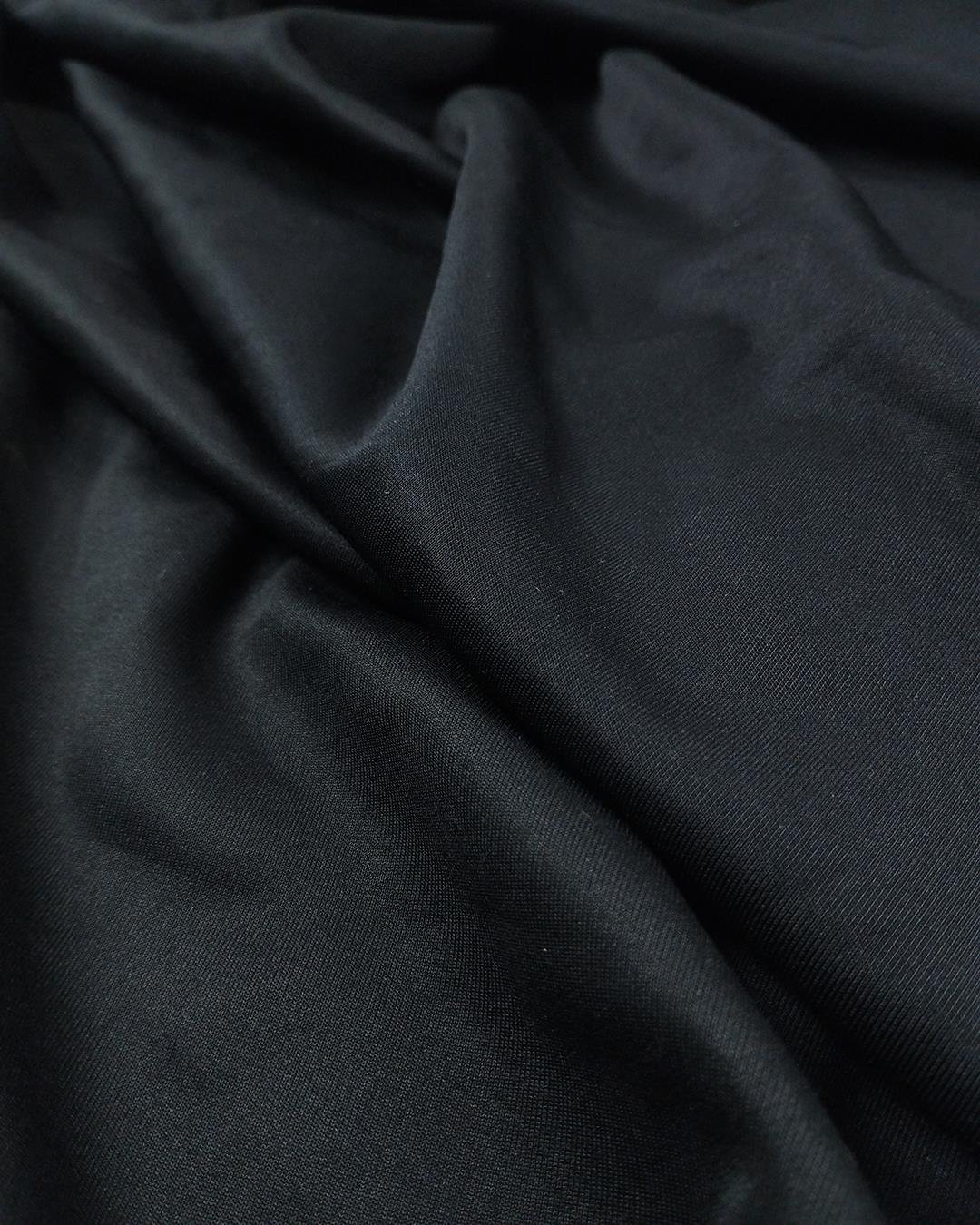Siyah Renkte Jarse (En  160 cm x Boy  360 cm)