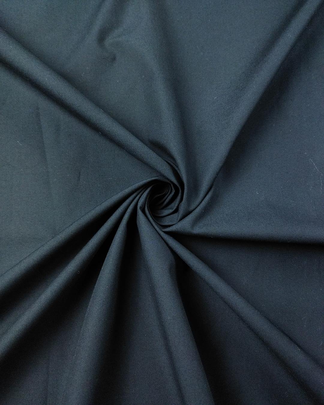 Siyah Renkte Poplin Benzeri Şık Pamuklu DokumaEn: 140 cm