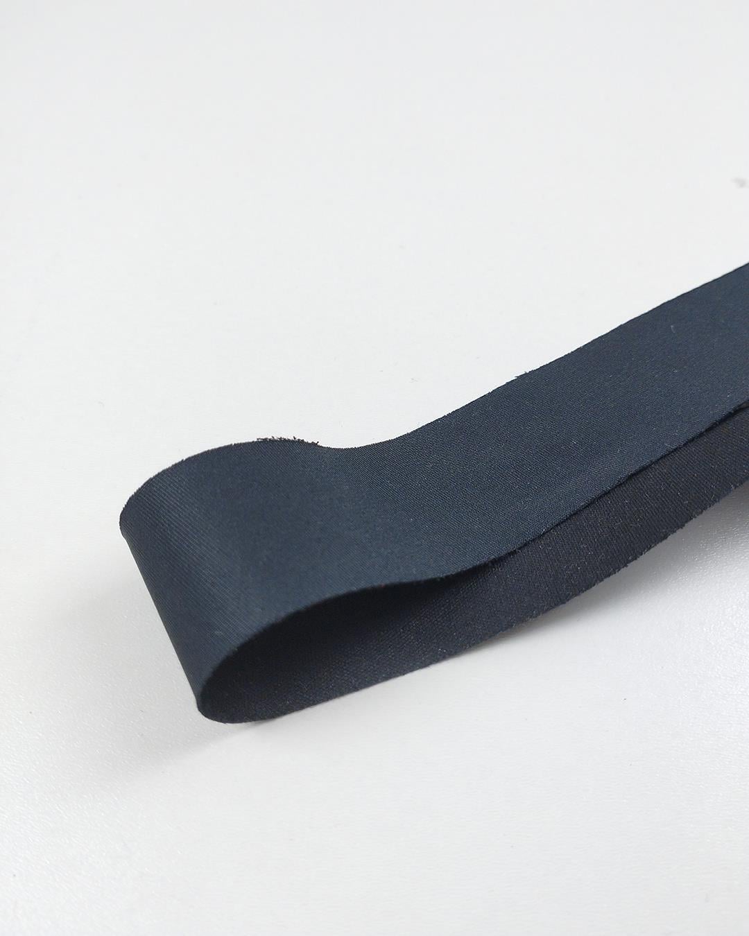 Siyah Renkte Verev Biye (En  3 cm x Boy  cm)