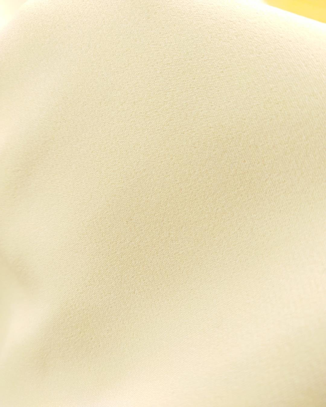 TELALI Krep Krem Renkte (En 130 cm x Boy 95 cm)