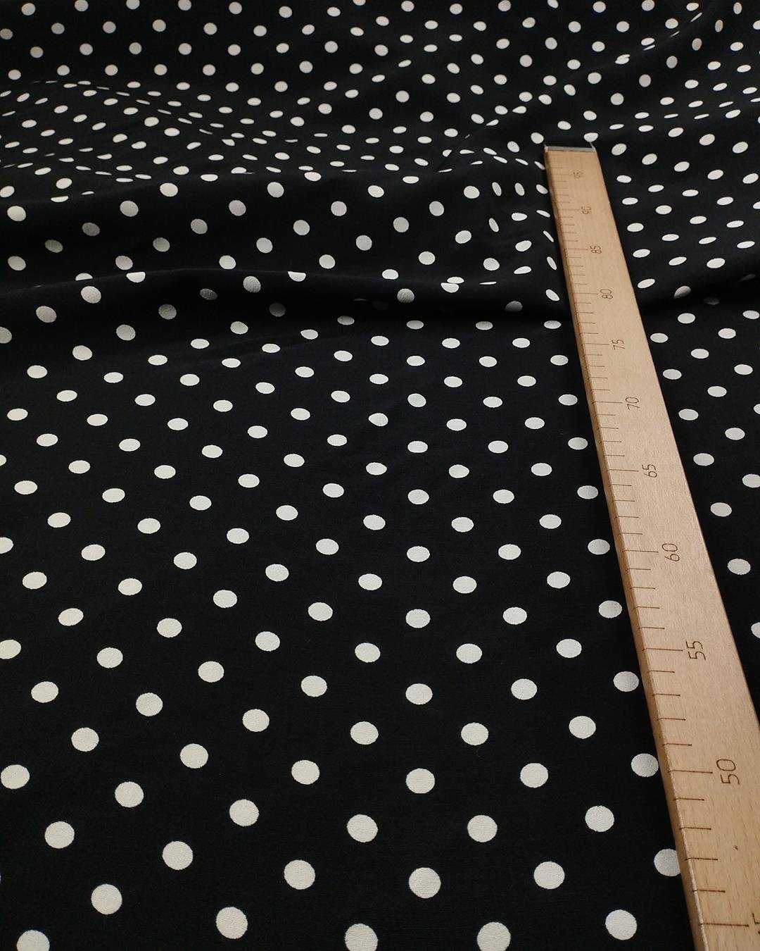 TELALI Siyah Üzeri Beyaz Puantiyeli Maroken Viskon (En  130 cm x Boy  300 cm)