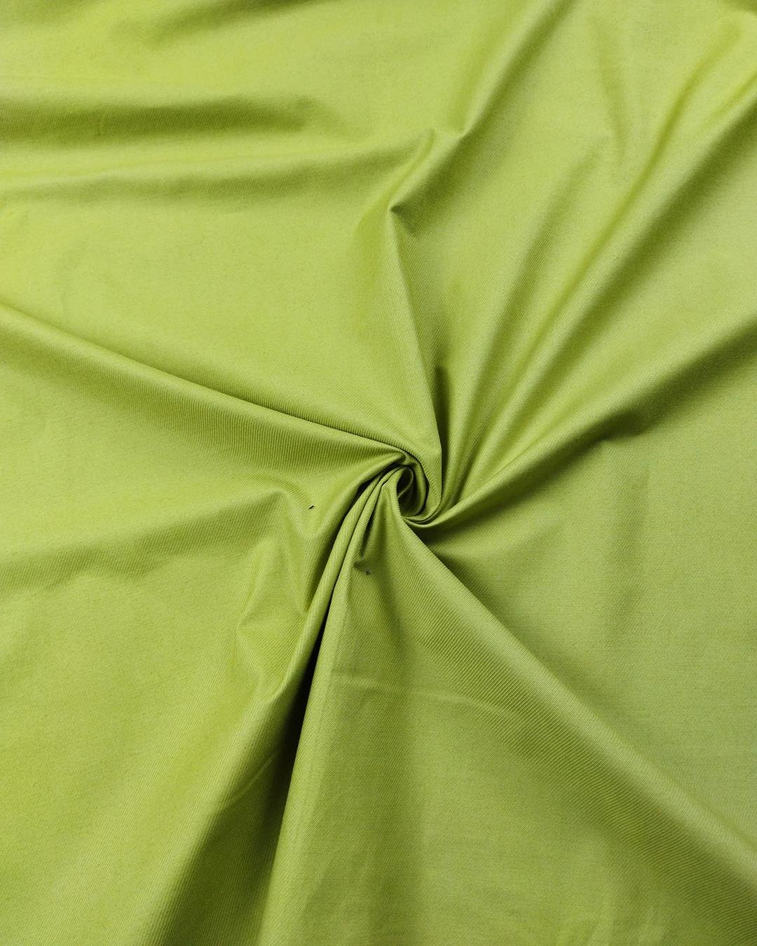 TokGabardin Açık Yeşil Renkte (En 140 cm x Boy 210 cm)