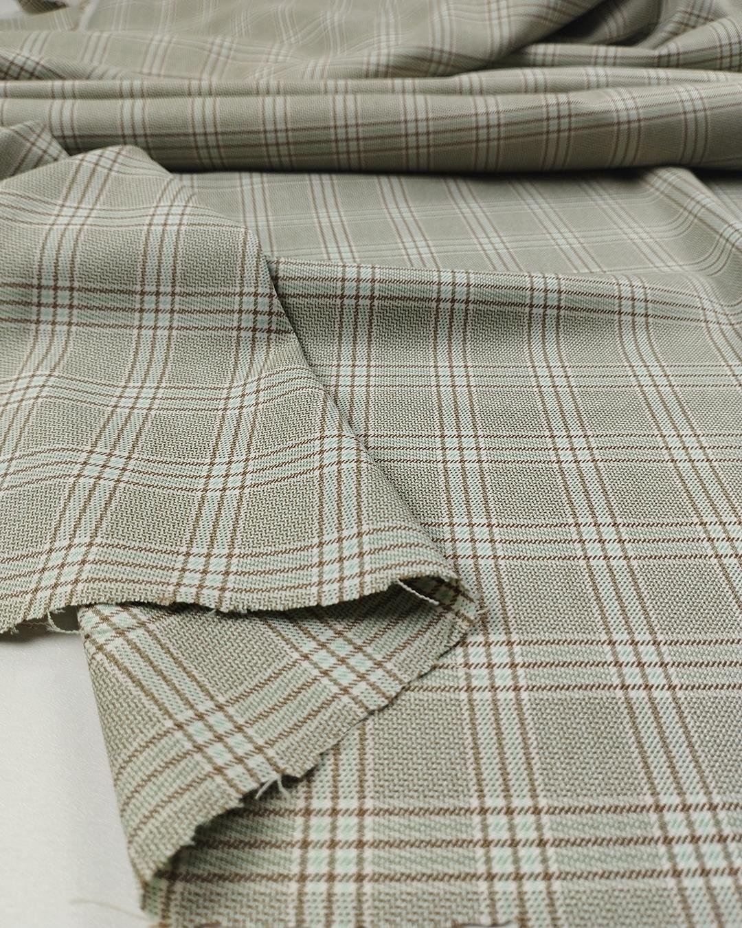 Uçuk Yeşil Kahve Renklerde Gabardin (En  140 cm x Boy  310 cm)