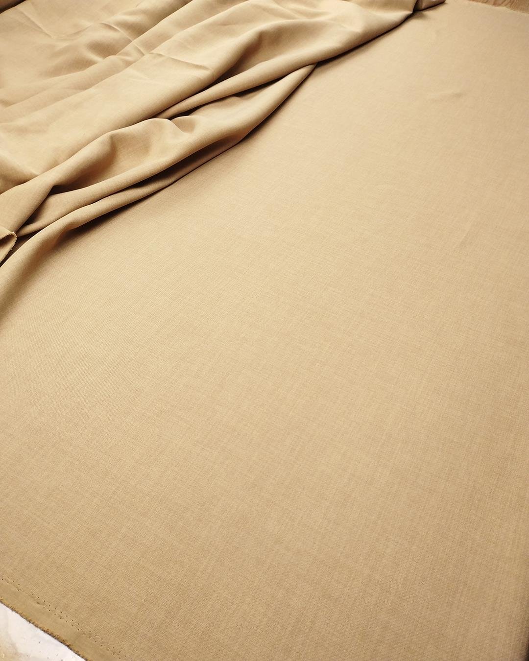 Viskon Sentetik Karışık Dokuma Yumuşak Sütlü Kahve Camel Arası Renkte (En 145 cm x Boy 215 cm)