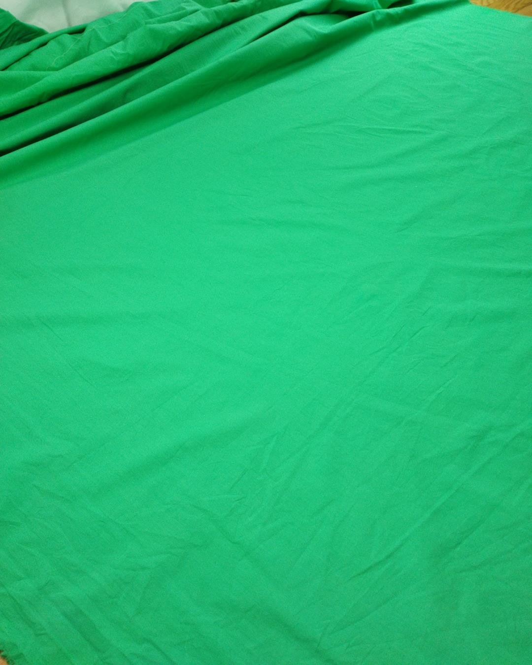 Yeşil Renkte Poplin Dokuma (En  150 cm x Boy  240 cm)
