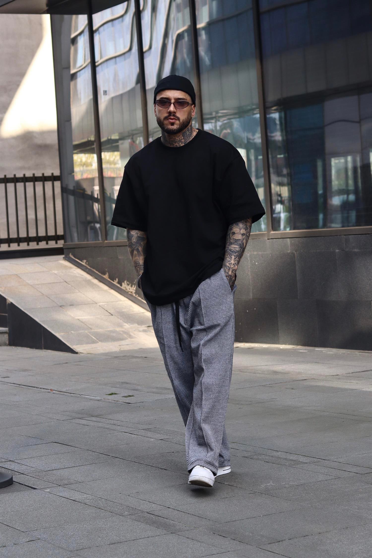 Baggy sweatpants