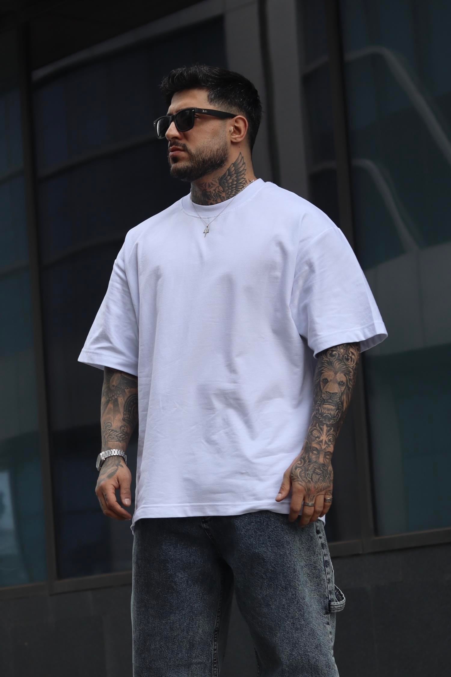 Basic oversize beyaz tshirt