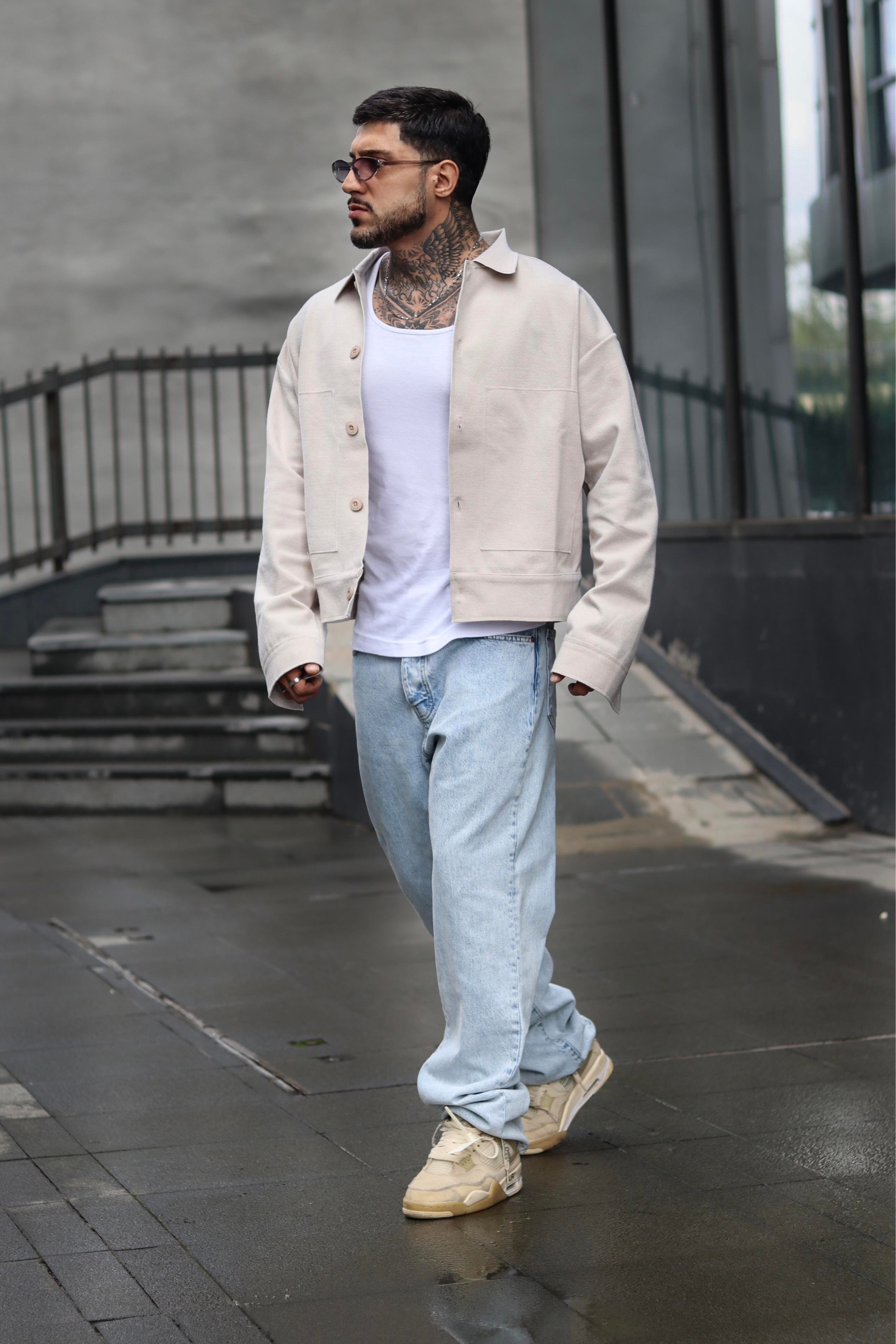 Beige oversize crop ceket