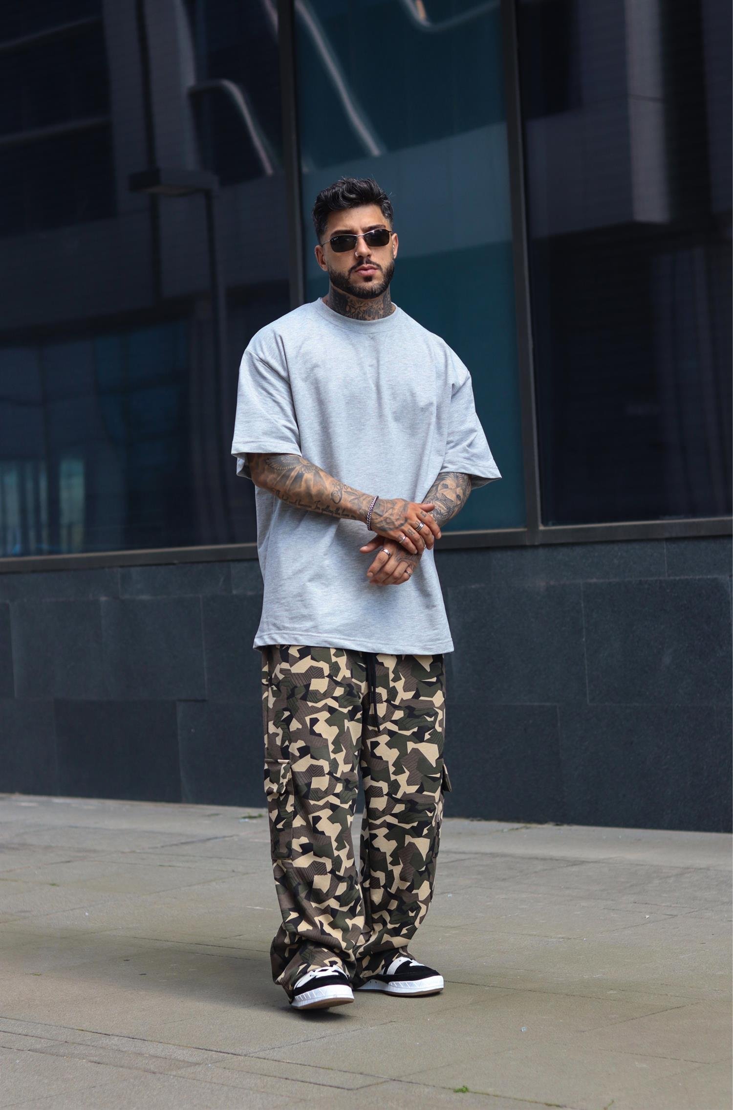 Grey oversize tshirt