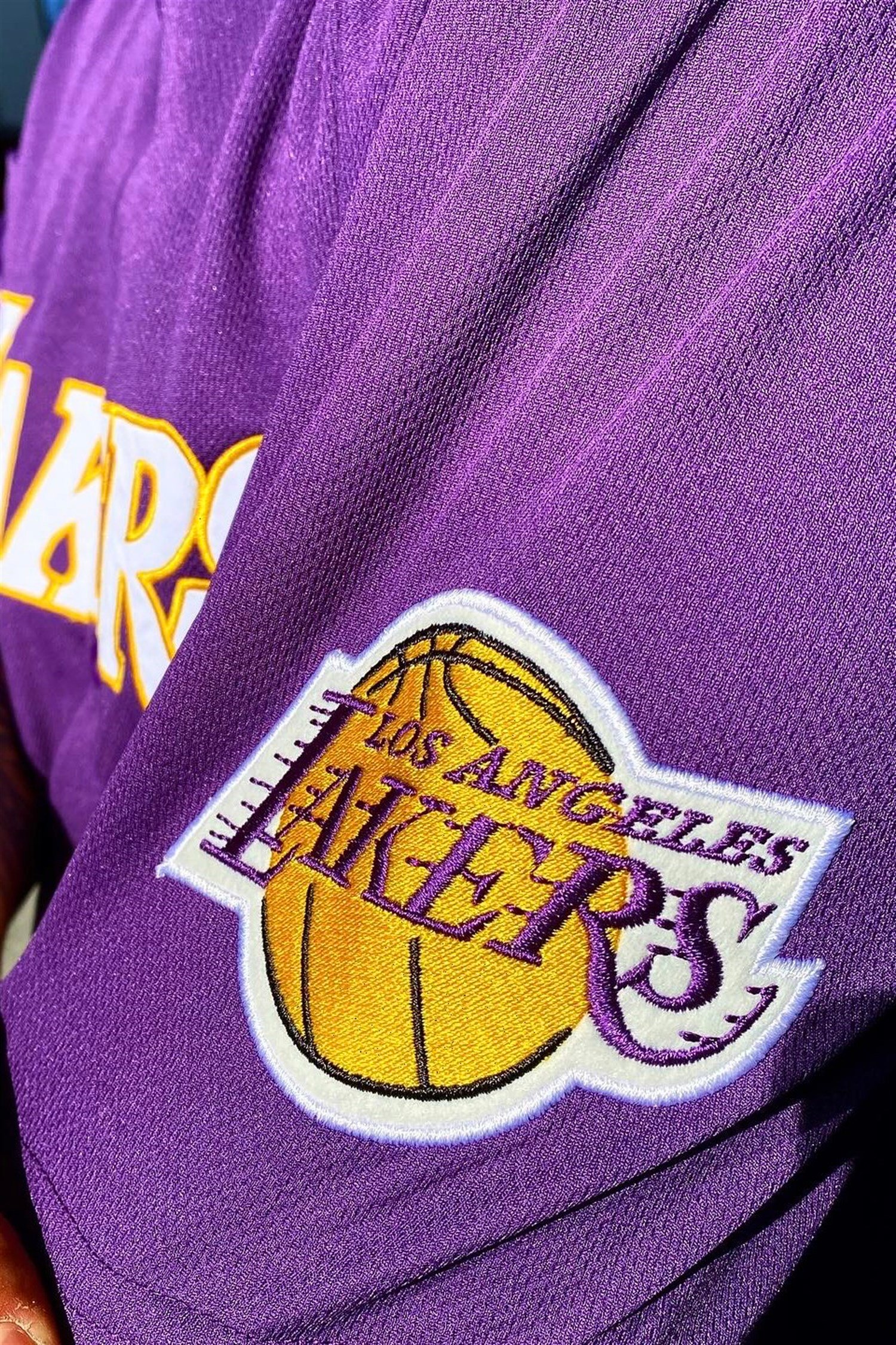 Lakers mor gömlek