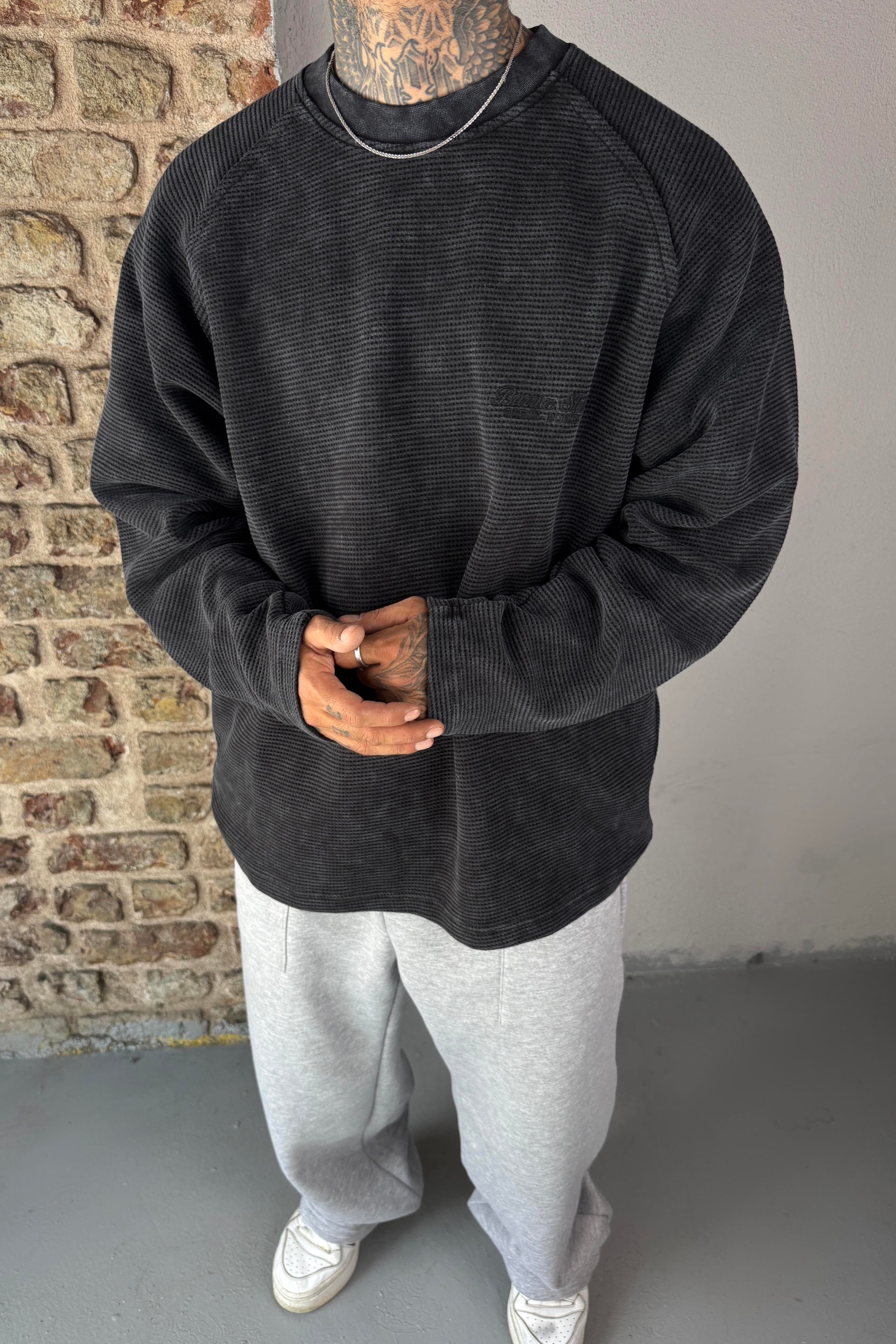Obsidian Flow Oversize Sweatshirt