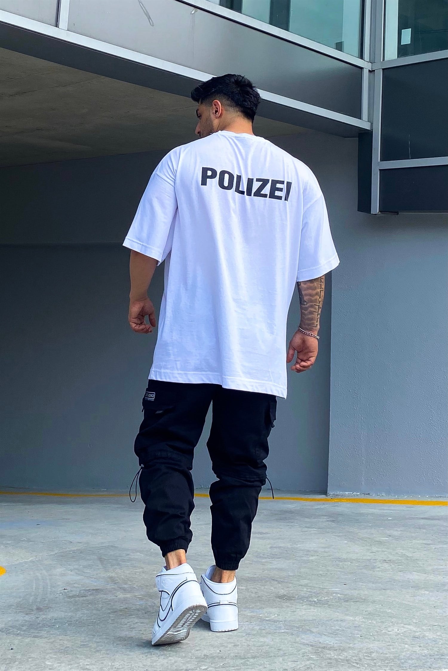 Polizei beyaz tshirt