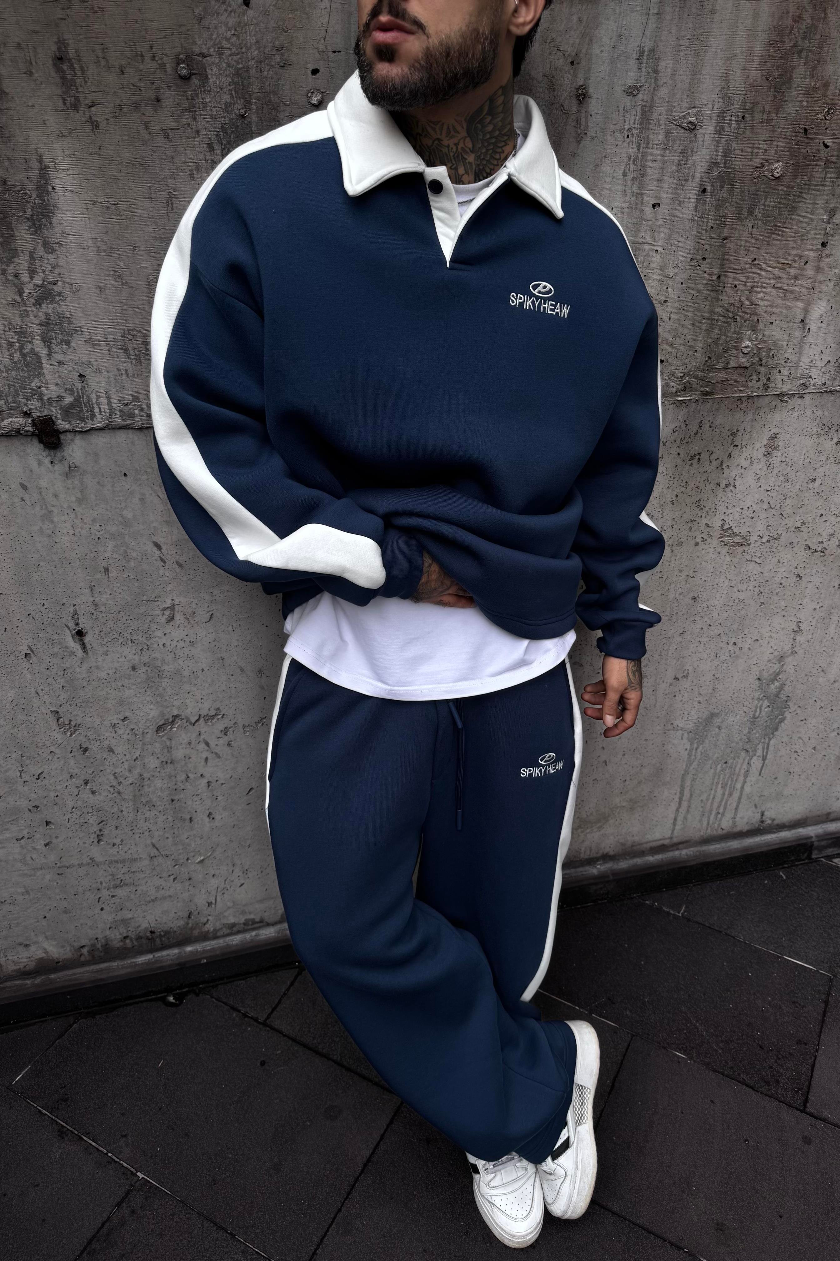 Spikyheaw tracksuit