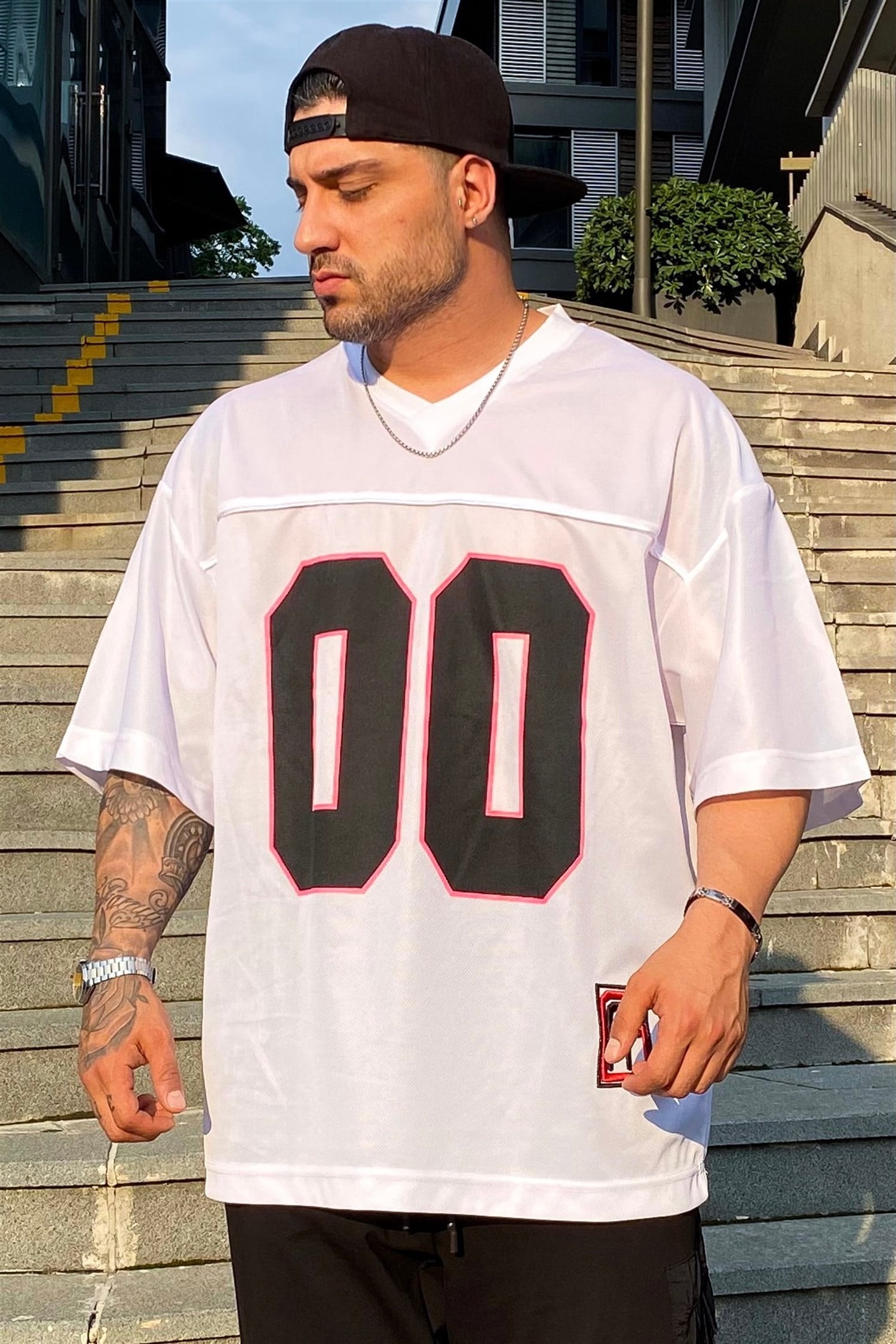 White super oversize forma