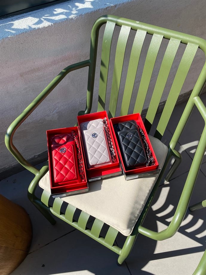 KADIN KAPİTONE ZİNCİRLİ TELEFON ÇANTASI