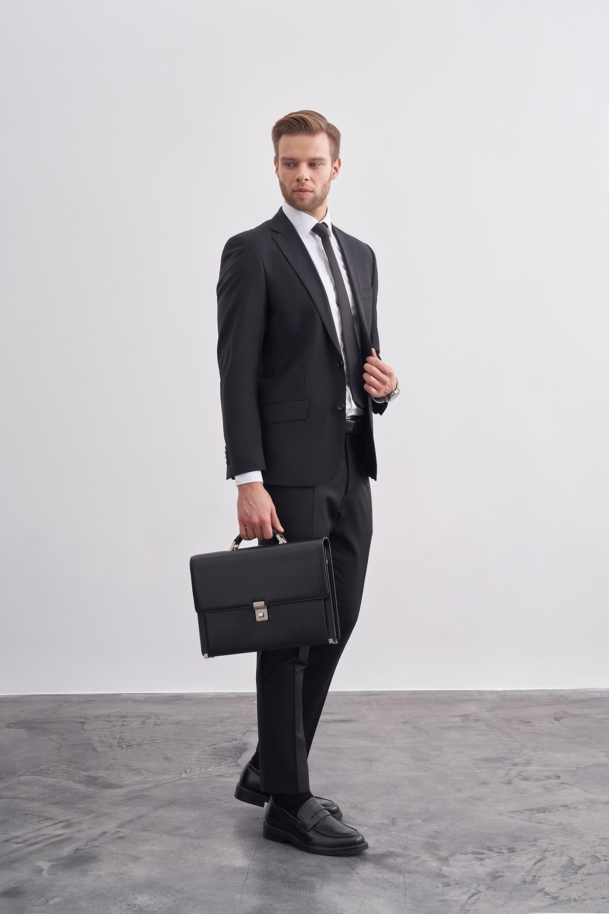 Siyah Hakiki Deri Evrak Çantası