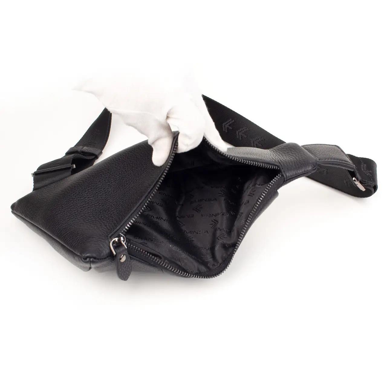 4 Bölmeli Siyah Deri Çarpraz Göğüs Sırt Çantası