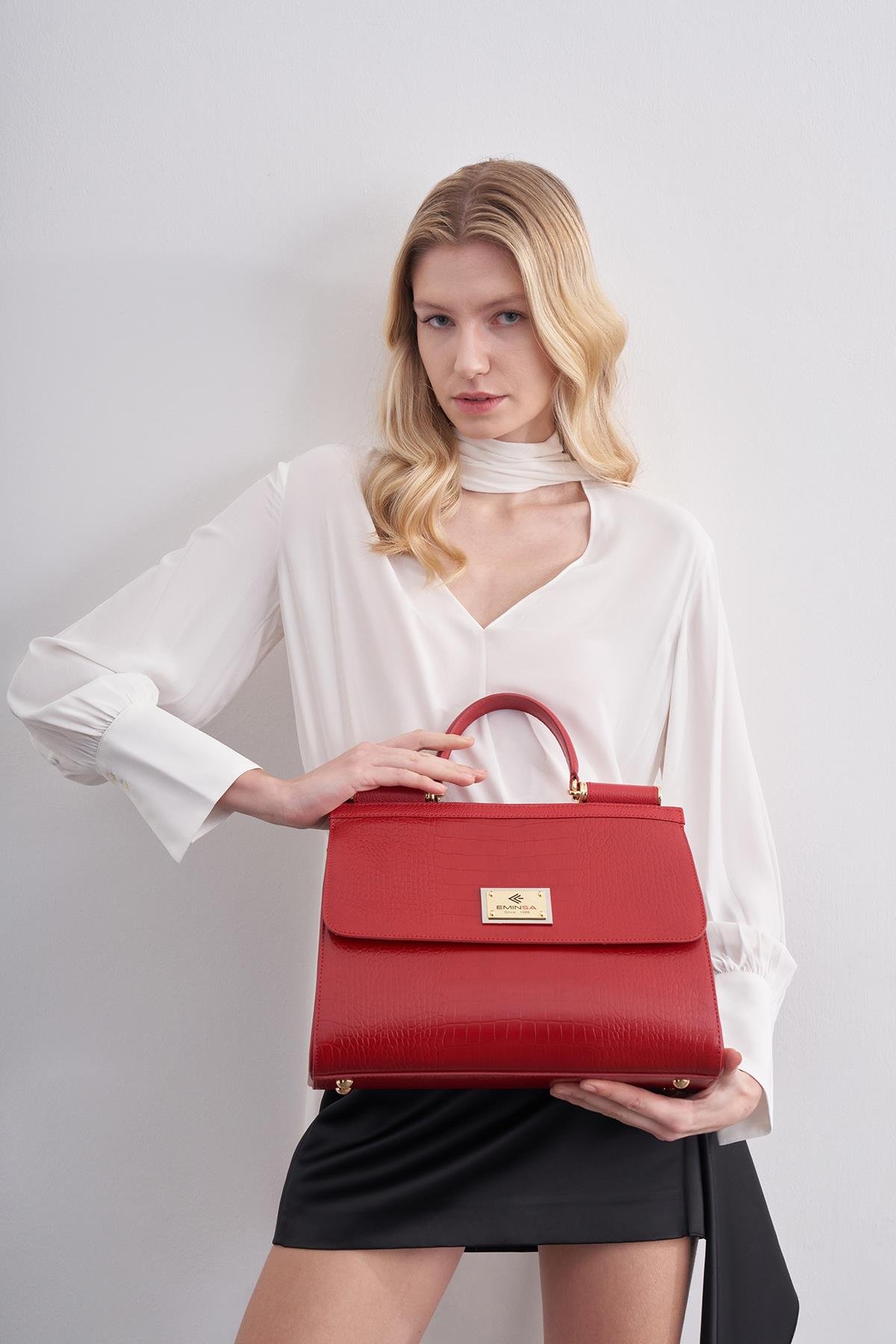 Kırmızı Hakiki Deri Kadın El Çantası