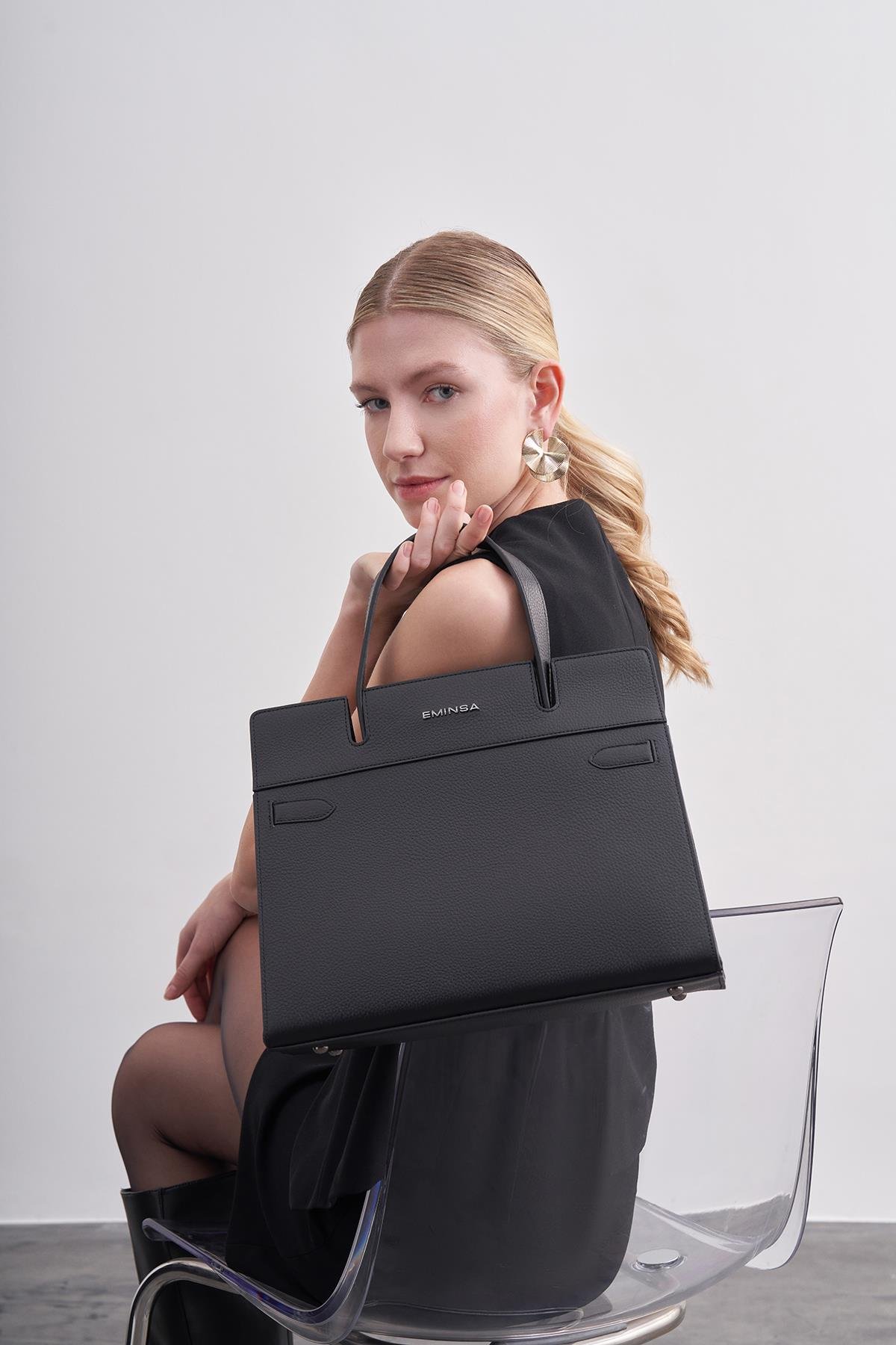 Siyah Hakiki Deri Kadın Çanta