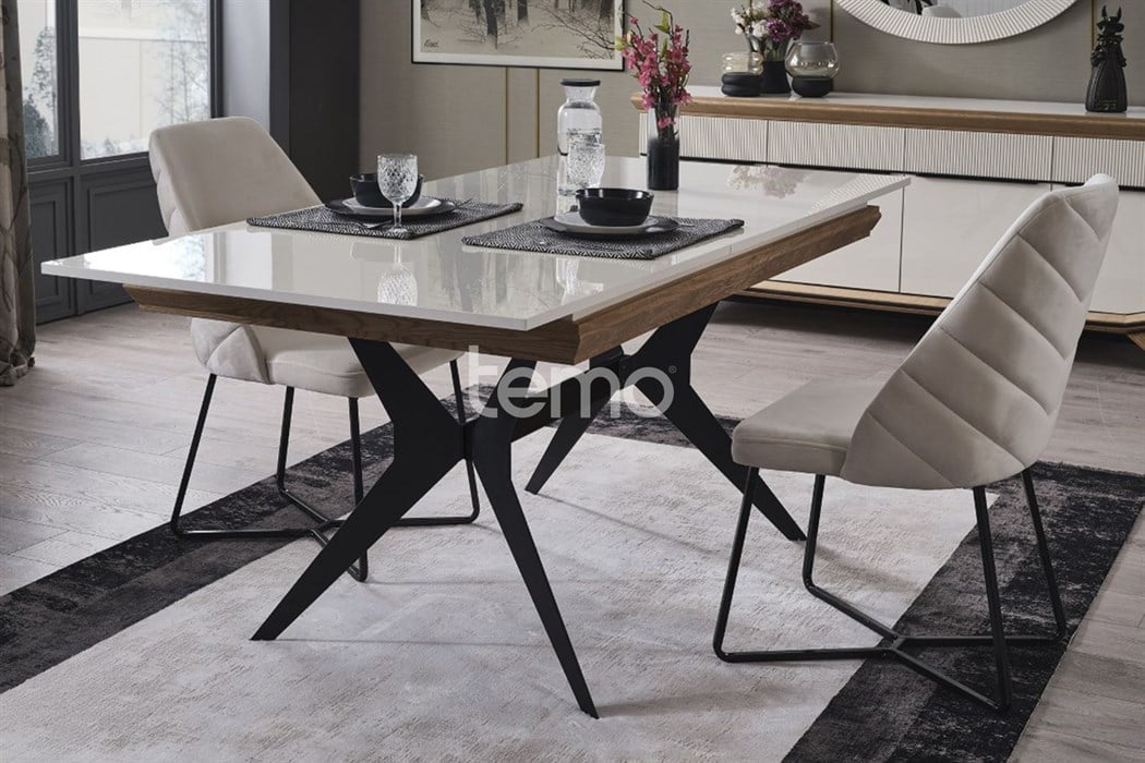 Elize Ahşap Yemek Odası