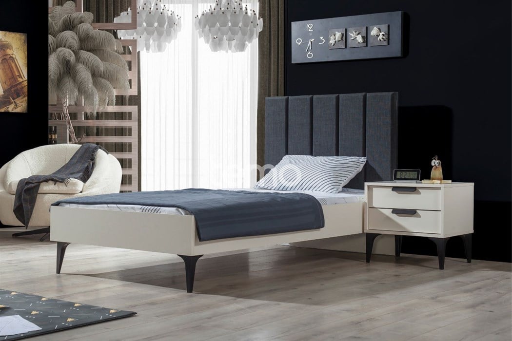 KOLEZYUM AY GENÇ ODASI