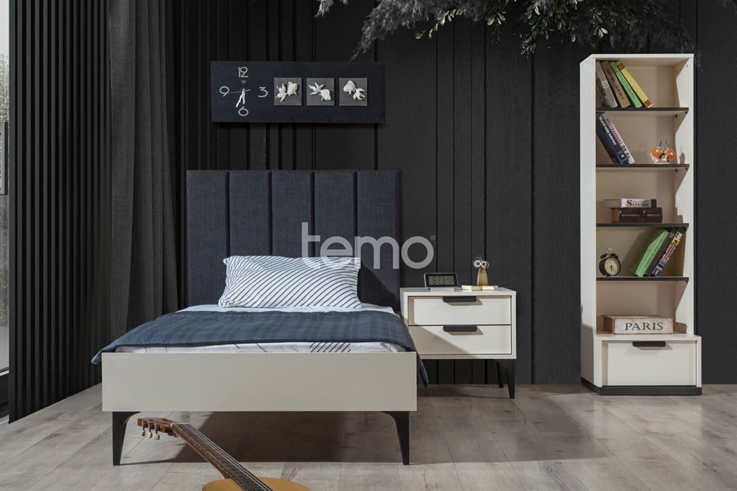 KOLEZYUM AY GENÇ ODASI