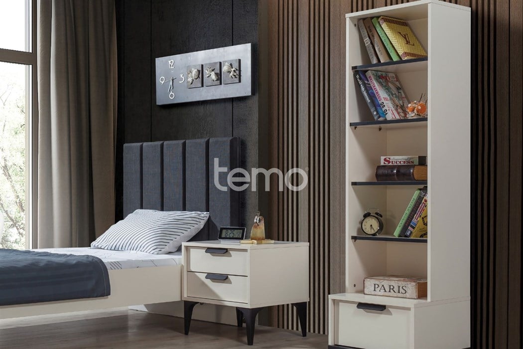 KOLEZYUM AY GENÇ ODASI