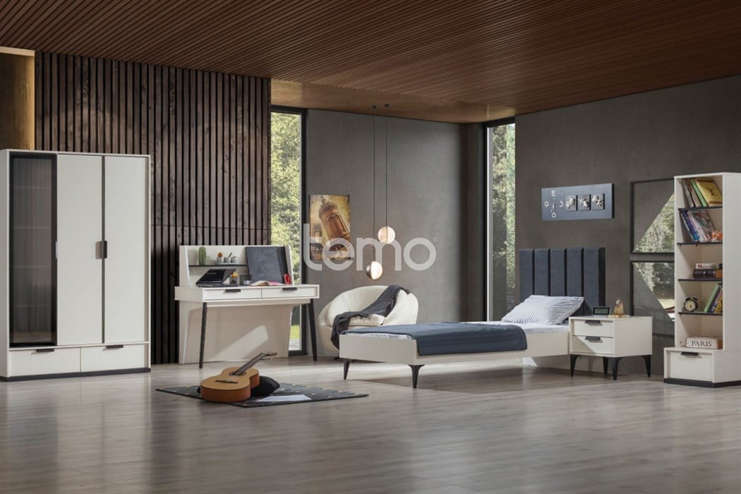 KOLEZYUM AY GENÇ ODASI