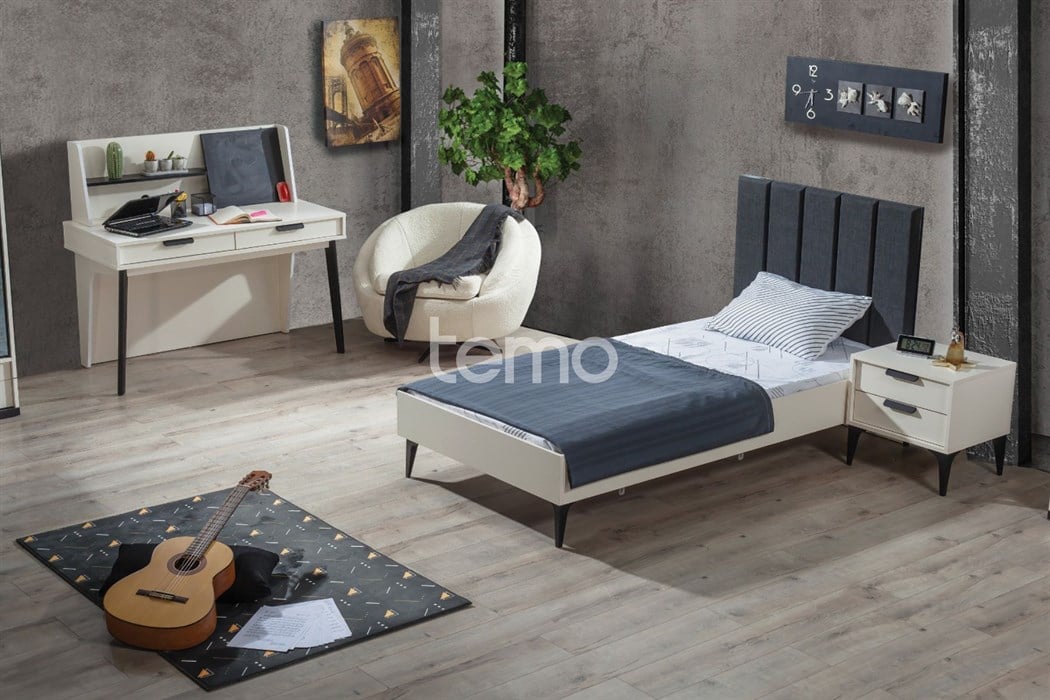 KOLEZYUM AY GENÇ ODASI