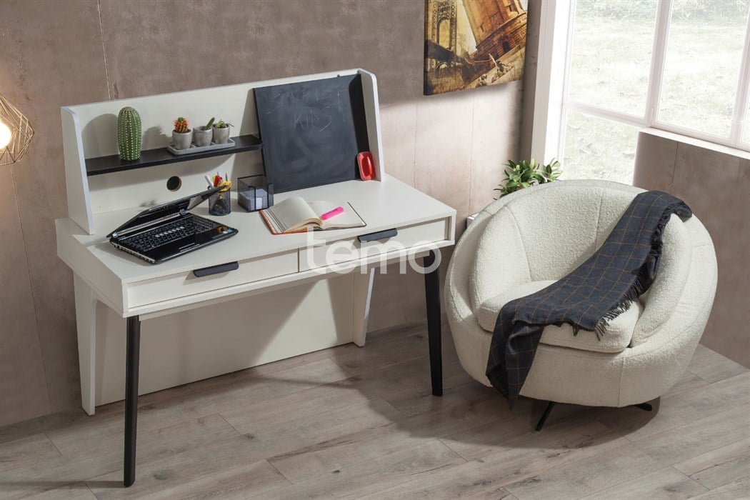 KOLEZYUM AY GENÇ ODASI