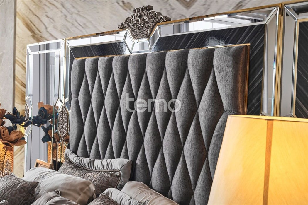 KRİSTAL YATAK ODASI