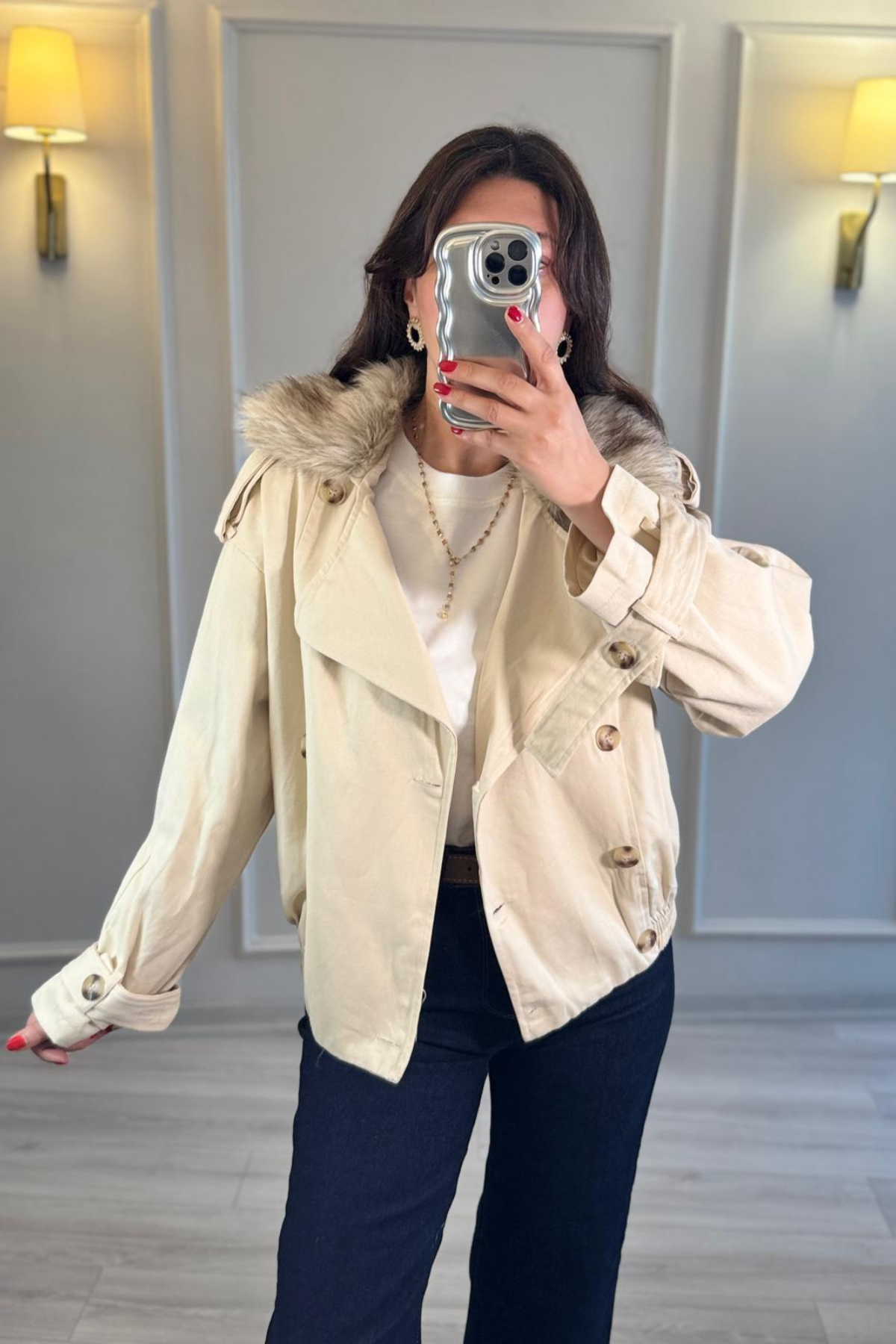 Çıkarılabilen Kürklü Ceket Taş