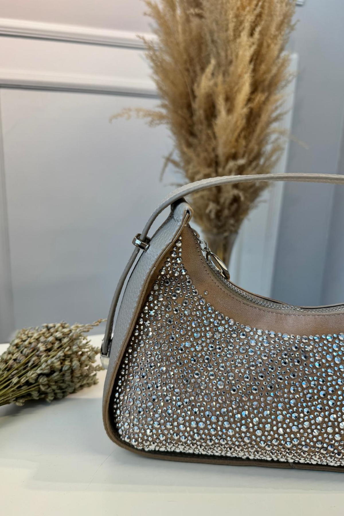 Gerçek Deri Serpme Taşlı El Çantası Bej