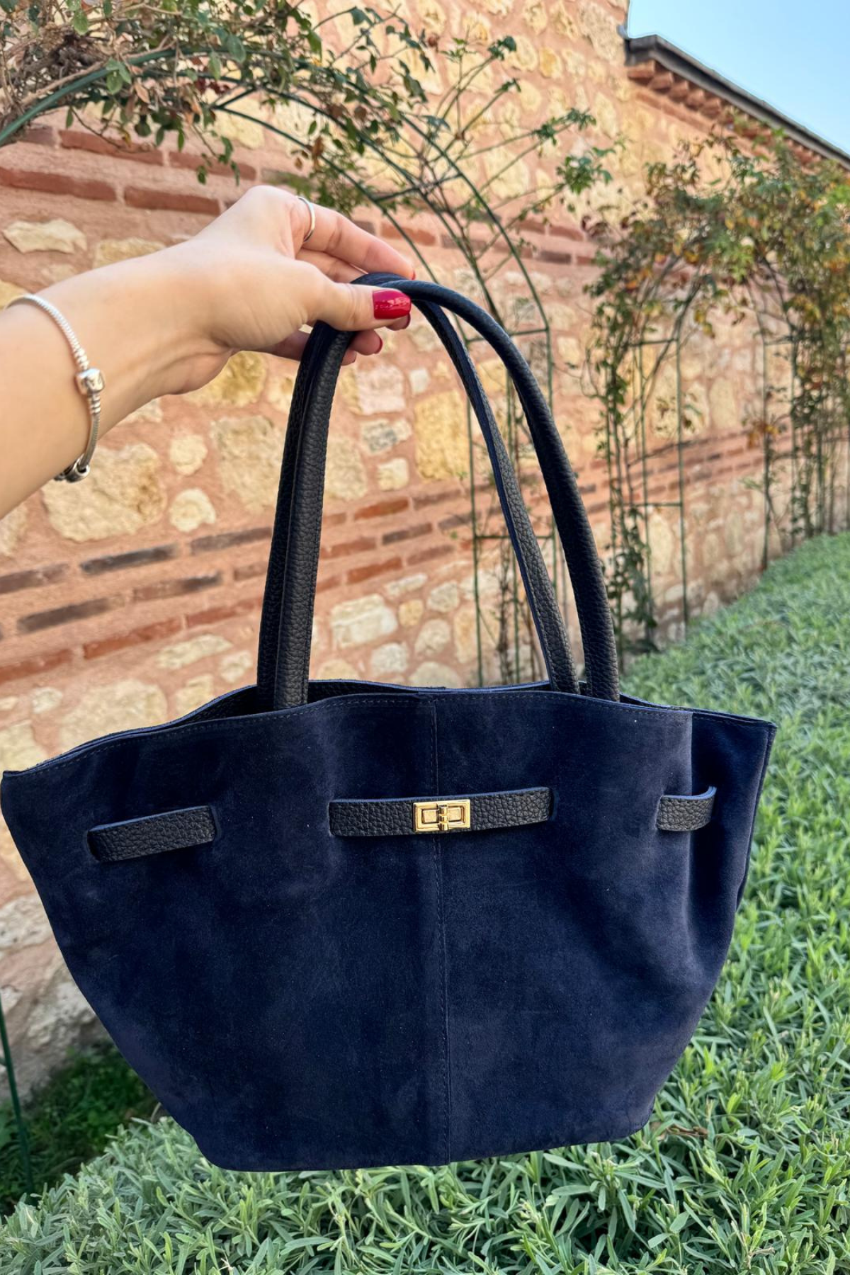 Gerçek Süet Deri Toka Detaylı Maxi Çanta Lacivert