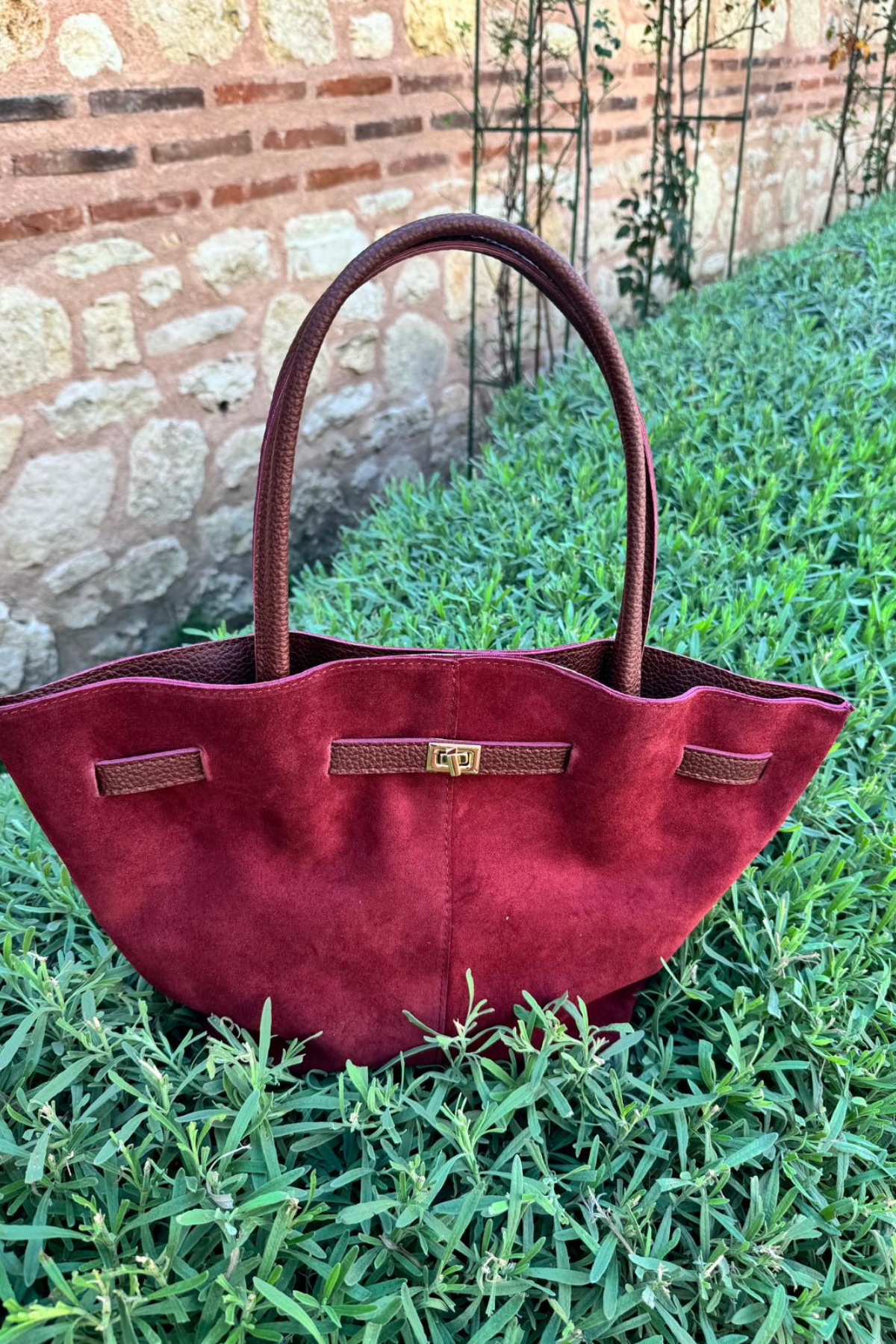 Gerçek Süet Deri Toka Detaylı Maxi Çanta Bordo