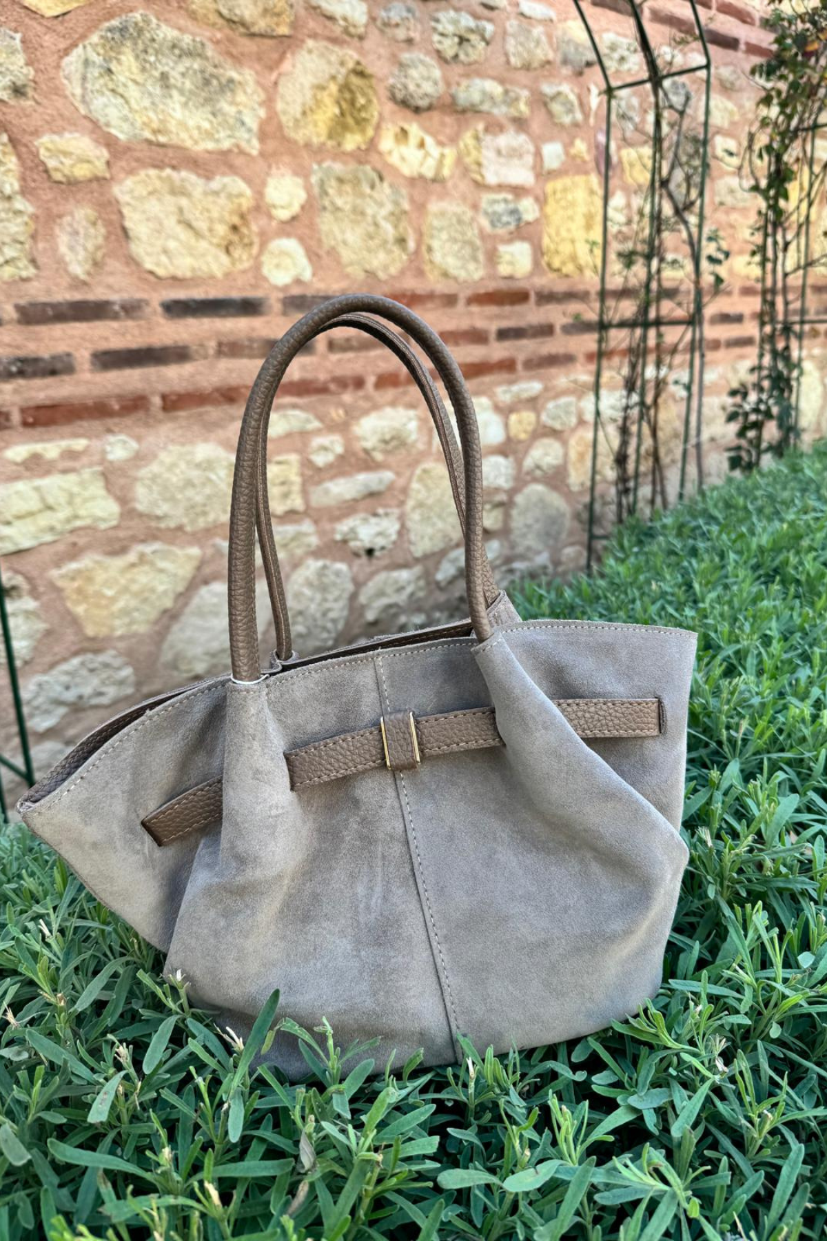 Gerçek Süet Deri Toka Detaylı Mini Çanta Vizon